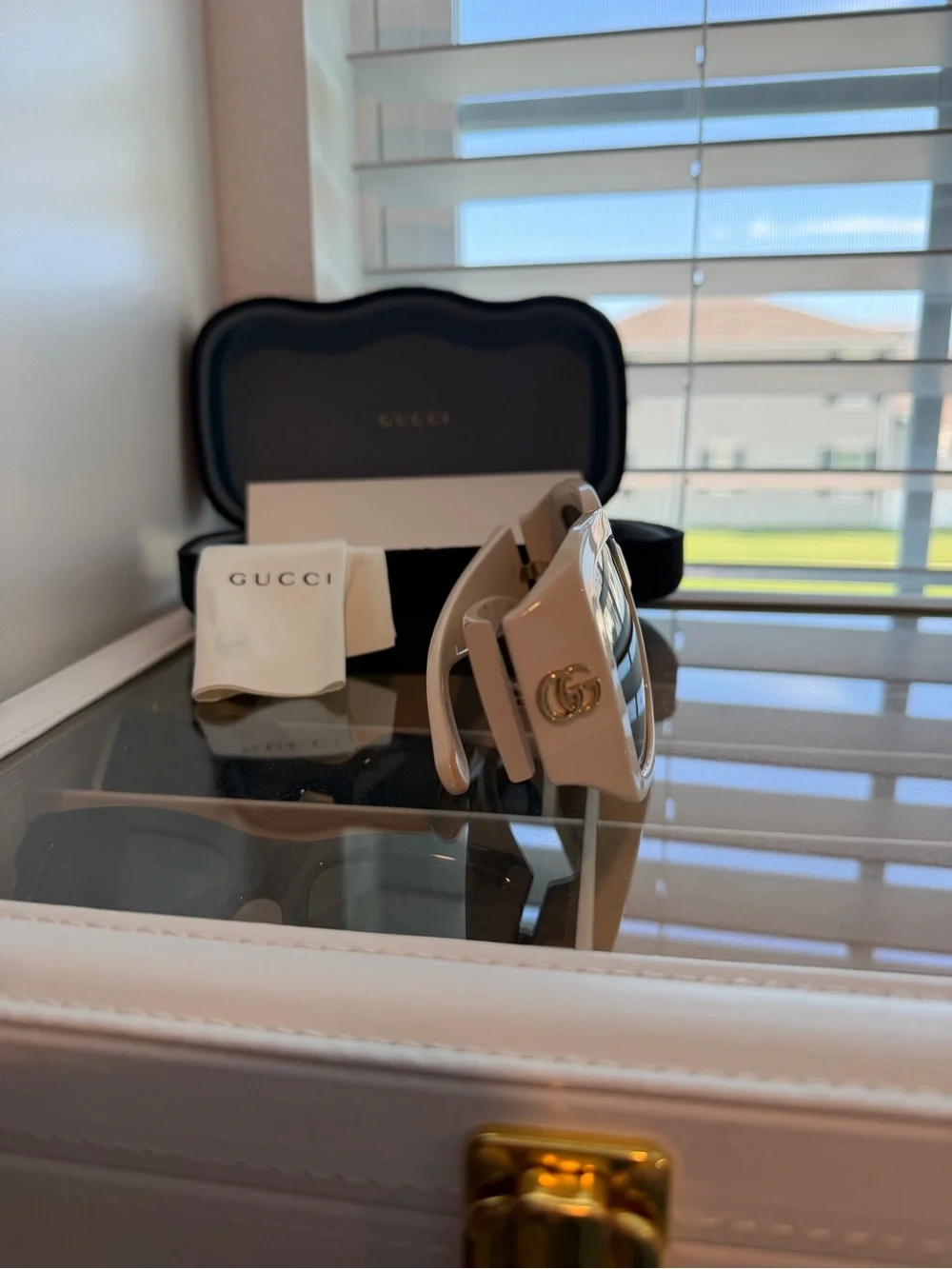 AUTHENTIC Gucci Women's Oversized Square Sunglasses in Ivory